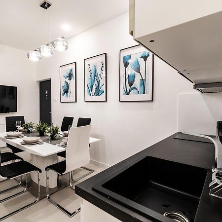 Quiet Very Central & Stylish Apt Budapest Eksteriør billede